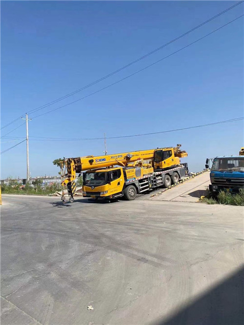 澄迈县吊车作业时，可能会产生哪些额外收费项目？