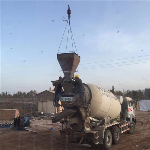 澄迈县“精准瞄准”—— 吊车的 “定位导航” 技术